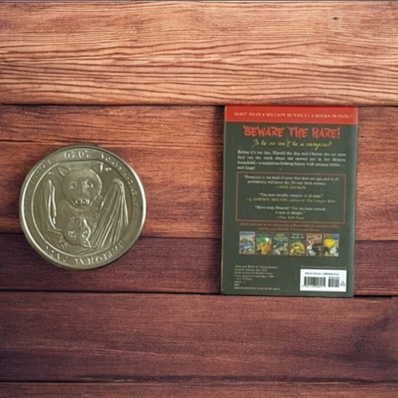 Mini Brands Book Bunnicula Rabbit - Picture 2 of 2